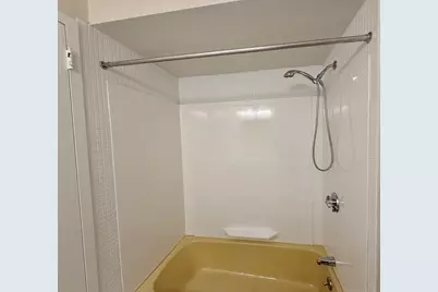 1006 Paradise Rd #3R, Swampscott, MA 01907 - Photo 23