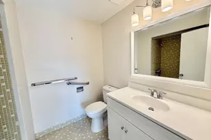 1006 Paradise Rd, Swampscott, MA 01907 - Photo 15