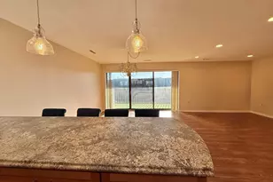 1006 Paradise Rd, Swampscott, MA 01907 - Photo 9