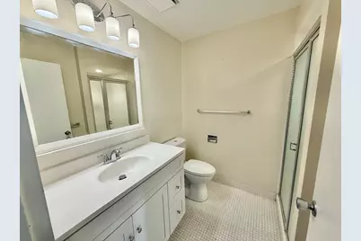 1006 Paradise Rd #3R, Swampscott, MA 01907 - Photo 11