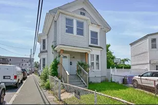 10 Holly St, Lawrence, MA 01841 - Photo 1