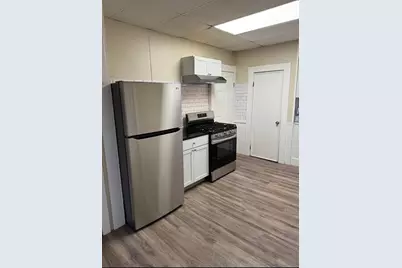 341 Lakeview Avenue #9, Lowell, MA 01850 - Photo 5