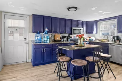 580 County St, Fall River, MA 02723 - Photo 7