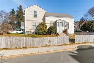 580 County St, Fall River, MA 02723 - Photo 3