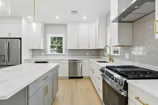 11 Washington St, Ipswich, MA 01938 - Photo 5