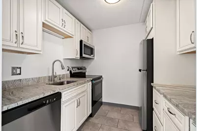 159 Franklin #E6, Stoneham, MA 02180 - Photo 13