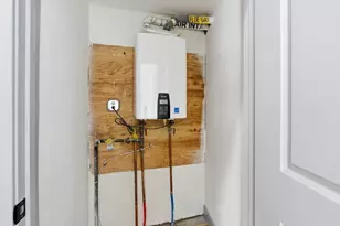 115-117 Mechanic, Clinton, MA 01510 - Photo 17