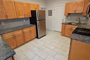 384 Washington St, Cambridge, MA 02139 - Photo 3