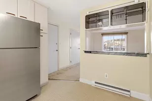 36 Essex St, Saugus, MA 01906 - Photo 7