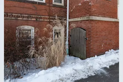 61 Crescent St #7, Northampton, MA 01060 - Photo 17