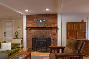 61 Crescent St, Northampton, MA 01060 - Photo 11