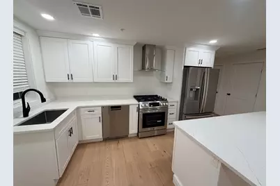 17 School #B, Hudson, MA 01749 - Photo 5