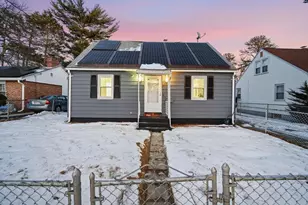 25 Pheland St, Springfield, MA 01109 - Photo 3