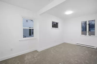 25 Pheland St, Springfield, MA 01109 - Photo 15