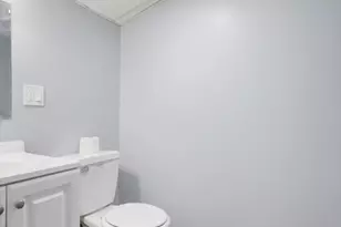 25 Pheland St, Springfield, MA 01109 - Photo 31