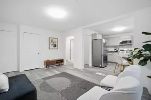 25 Pheland St, Springfield, MA 01109 - Photo 9