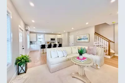 20 Broad St #1, Medway, MA 02053 - Photo 1