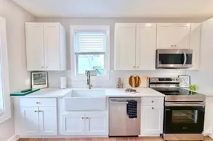 20 Broad St, Medway, MA 02053 - Photo 3