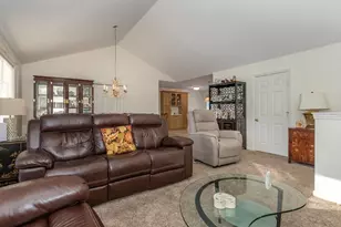 26 Kathleen Grant Rd, Easton, MA 02375 - Photo 5