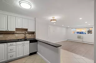 1105 Lexington St, Waltham, MA 02452 - Photo 13