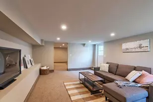 269 Dale St, Waltham, MA 02451 - Photo 29