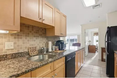 1818 Main Street #204, Holden, MA 01522 - Photo 11