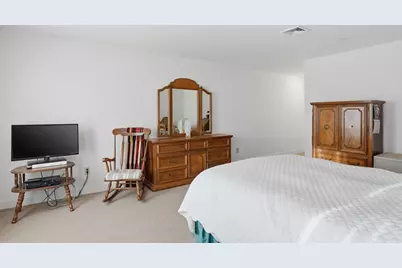 1818 Main Street #204, Holden, MA 01522 - Photo 13