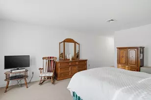 1818 Main St, Holden, MA 01522 - Photo 13