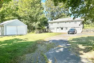 10 Roulston Rd, Windham, NH 03087 - Photo 15