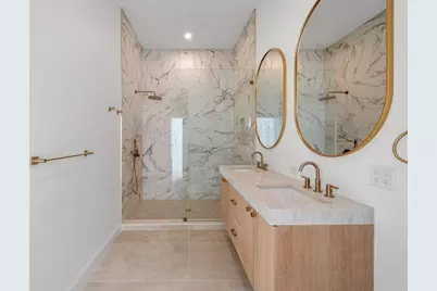 51 North Margin St #4, Boston, MA 02113 - Photo 11