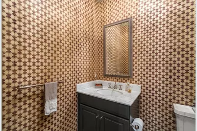 413 Commonwealth #5, Boston, MA 02215 - Photo 21