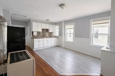 159 Frederick St #3E, New Bedford, MA 02744 - Photo 3