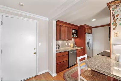 212 Humphrey Street #205, Marblehead, MA 01945 - Photo 3