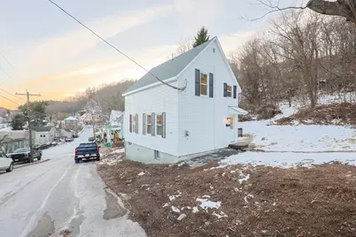 143 Grove St, Clinton, MA 01510 - Photo 23