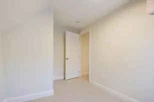 143 Grove St, Clinton, MA 01510 - Photo 21