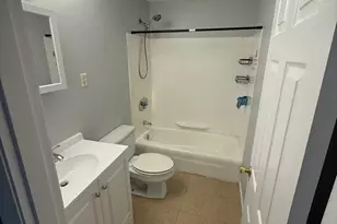 14 Collins St, Peabody, MA 01960 - Photo 7