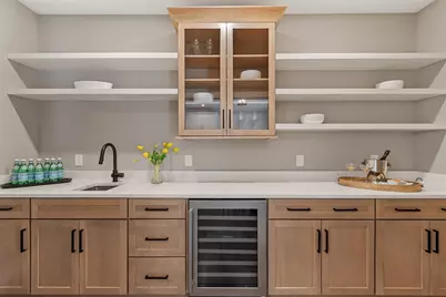 209 Middle  Road, Haverhill, MA 01830 - Photo 15