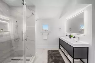 30 Burdett Rd, Lynn, MA 01904 - Photo 33