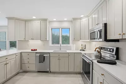 4 Donna Pass, Hopkinton, MA 01748 - Photo 7