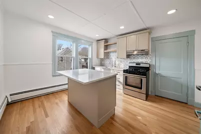 69 Endicott #3, Salem, MA 01970 - Photo 3