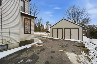 340 Oak St, Springfield, MA 01151 - Photo 7