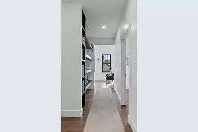 19 Shirley Rd, Medford, MA 02155 - Photo 9