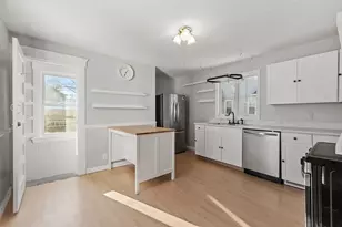 3 Franconia St, Worcester, MA 01602 - Photo 11