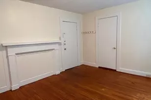 4 Chapman Ct, Greenfield, MA 01301 - Photo 3