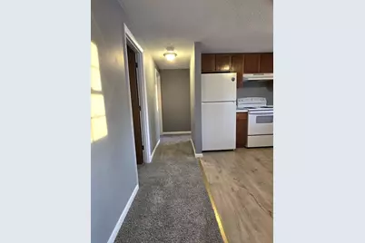 19 Chapman Ave #14, West Brookfield, MA 01585 - Photo 3