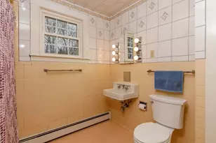 225 Wallingford Ave, Athol, MA 01331 - Photo 13