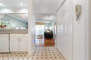 24 South St, Medford, MA 02155 - Photo 9