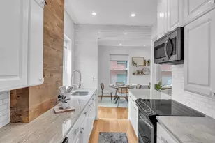 17 Cazenove St, Boston, MA 02116 - Photo 13