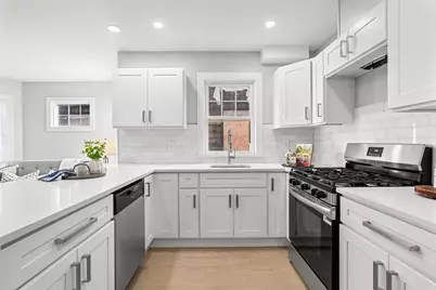 679-683 Columbia Rd #4, Boston, MA 02125 - Photo 15