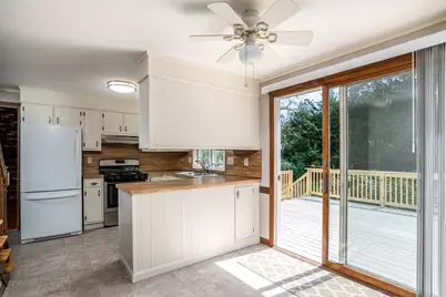 184 Cambridge Cir, Longmeadow, MA 01106 - Photo 9